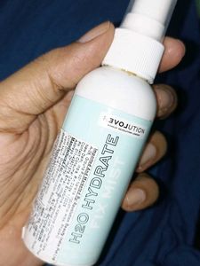Makeup Revolution Fix Mist