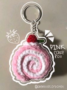 Swiss Roll keychain 🍥