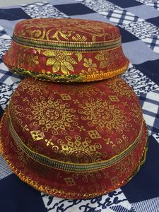 Set of 2 gifting baskets
