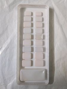 Korean Poligel Nails(Set Of 24 Pieces)