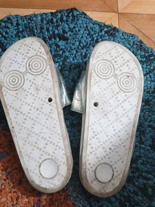 Superdry Slides - White &amp; Silver