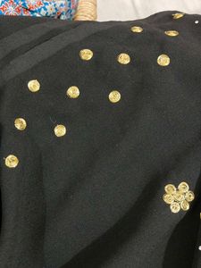 Beautiful Black Saree with Blouse: Classic Style