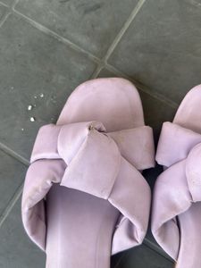 Cute Lilac Bow Detail Slides