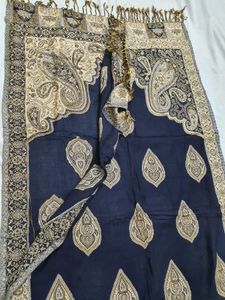 Elegant Paisley Print Scarf