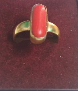 Vintage Coral Gold Ring