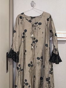 Elegant Kurta with Floral Print