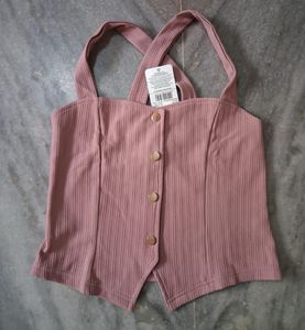 Cute Mauve Button-Down Crop Top