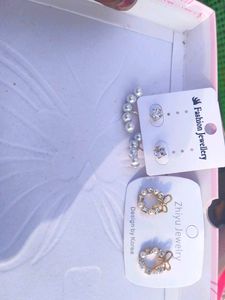 Korean Studs Pack Of 2 Bow