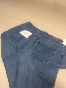 BRAX Stylish Blue Denim Jeans