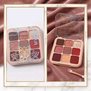 9-Color Eyeshadow Palette
