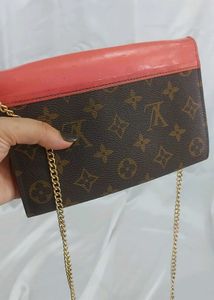 Rare Authentic Louis Vuitton Sling