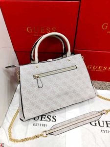 Guess slingbags