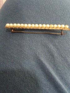 Vintage faux Pearl Brooch Pin