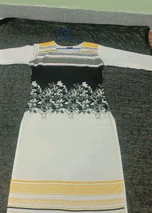 beautiful kurti with sleeves
