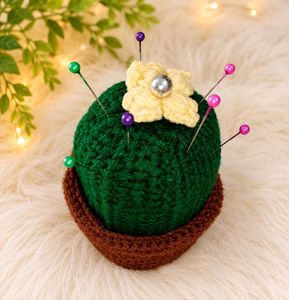 Cactus Pincushion with Pins