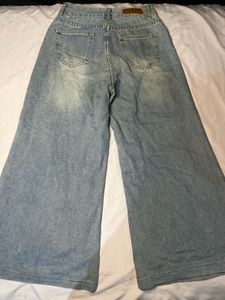 Wide Leg Light Wash Jeans