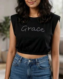 Black Cropped Graphic T-Shirt "Grace"