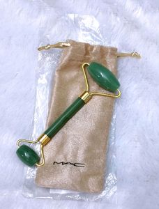 MAC Jade Roller
