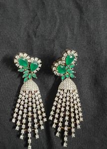 Stunning Emerald &amp; Diamond Earrings
