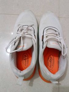 Snowkeyn White Sneakers
