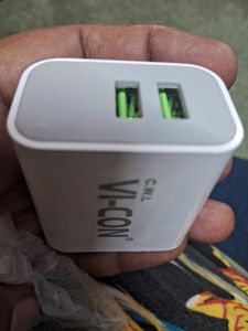 FAST CHARGING 20 W CHARGER DUAL USB