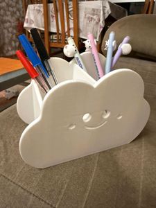 Cute cloud pen holder