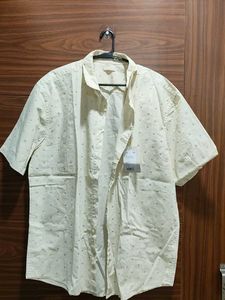 Lightweight Men's Short Sleeve Shirt