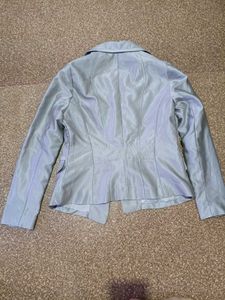 Elegant Light Blue Blazer