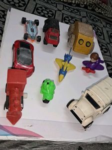 Assorted Vintage toys &amp; FMCG freebies