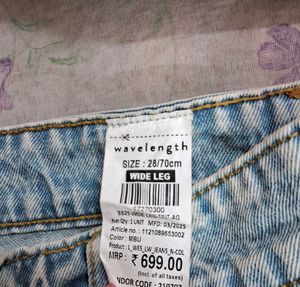 light wash straight leg cropped jeans