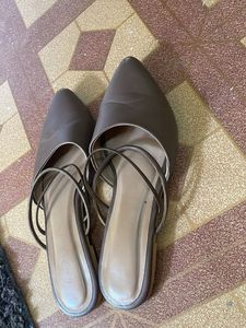 Stylish Women's Flat Sandals