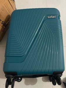 safari brand new trolley bag