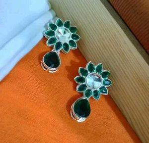 Nita Ambani haar in Green colour
