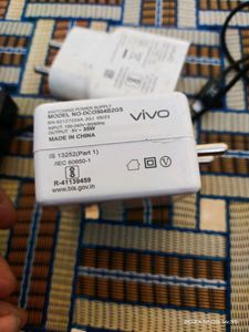 Mi Oppo Vivo One Plus Original Charger And Lead
