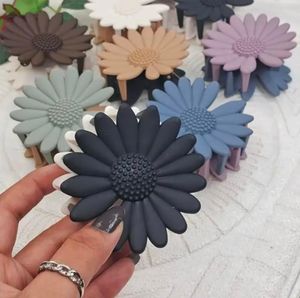 Daisy Flower Hair Claw Clips