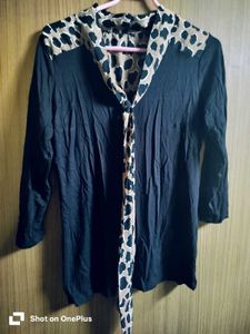 Chic Black Top with Animal Print Collar