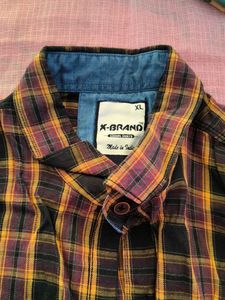 Men's Plaid Button-Up Shirt