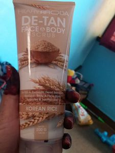 HILARY RHODA De-Tan Face &amp; Body Scrub