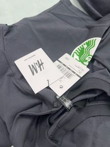H&amp;M Starbucks Graphic T-Shirt L SIZE