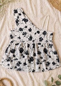 Chic One-Shoulder Floral Top