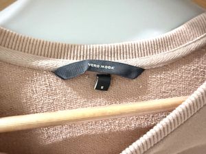 VERO MODA Graphic Print Sweatshirt