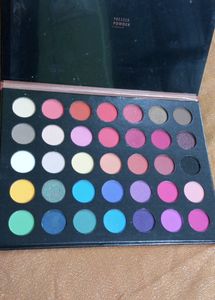 Eyeshadow Palette With 35 Different Shade