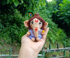 Handmade Crochet Ganesha Idol keyring