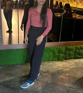 Stylish Pink Ribbed Twist Neck Top