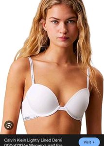 Calvin Klein Lightly padded bra with brief 👍
