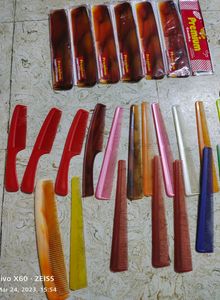 Multicolored Comb