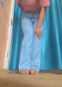 ❤️Waist 30 to 32 Light Wash Denim Jeans