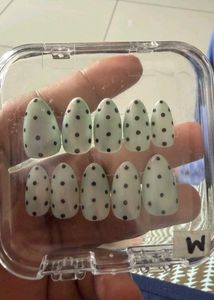 Cute Polka Dot Press-On Nails