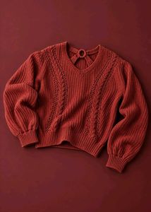 BURGUNDY RED CABLE KNIT V-NECK SWEATER