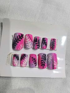 Leaf Print Matte Press-On Nails